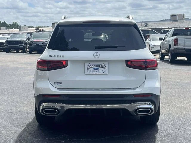 Certified Used 2021 White Mercedes-Benz GLB 250 image 5