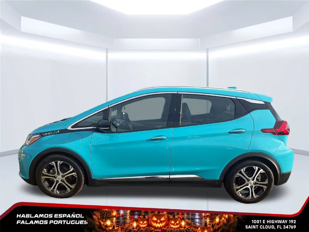 Used 2021 OASIS BLUE Chevrolet Premier image 2