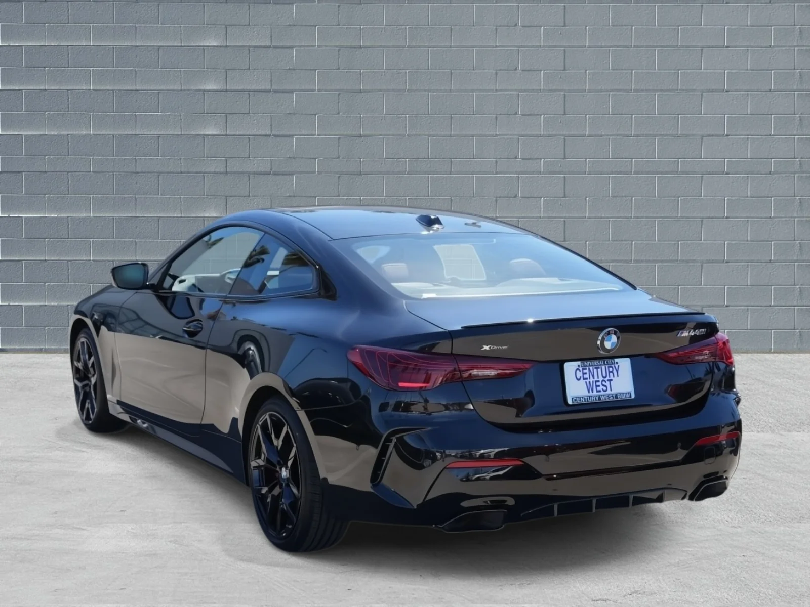 New 2026 Black Sapphire Metallic BMW M440i xDrive image 3