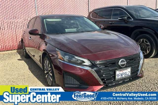 2023 Nissan Altima 2.5 SV