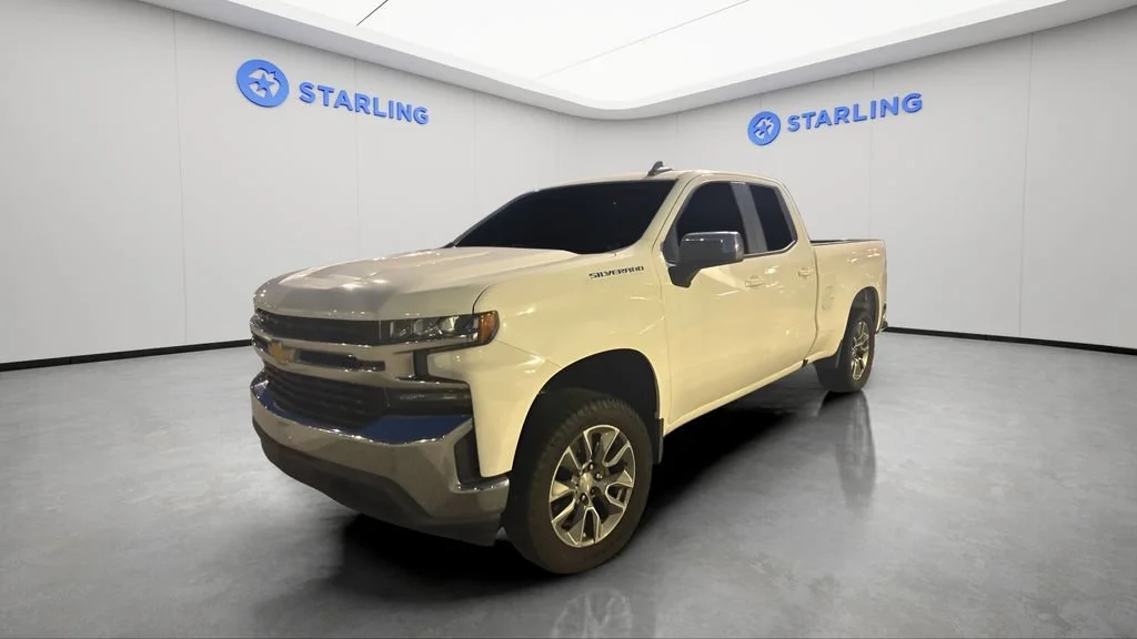 Used 2020 SUMMIT WHITE Chevrolet LT image 2