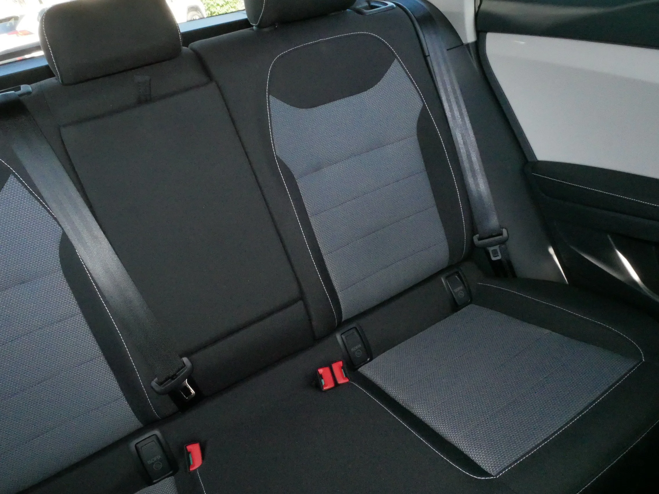 Certified Used 2025 Platinum Gray Metallic Volkswagen S image 14