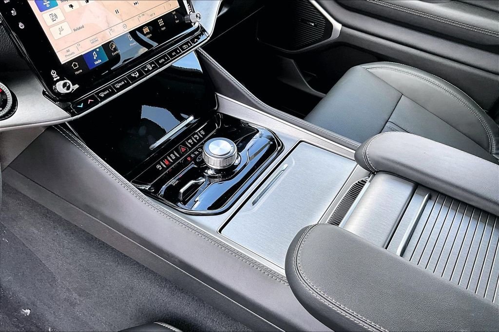 New 2026 Jeep Grand Wagoneer L 4D Sport Utility