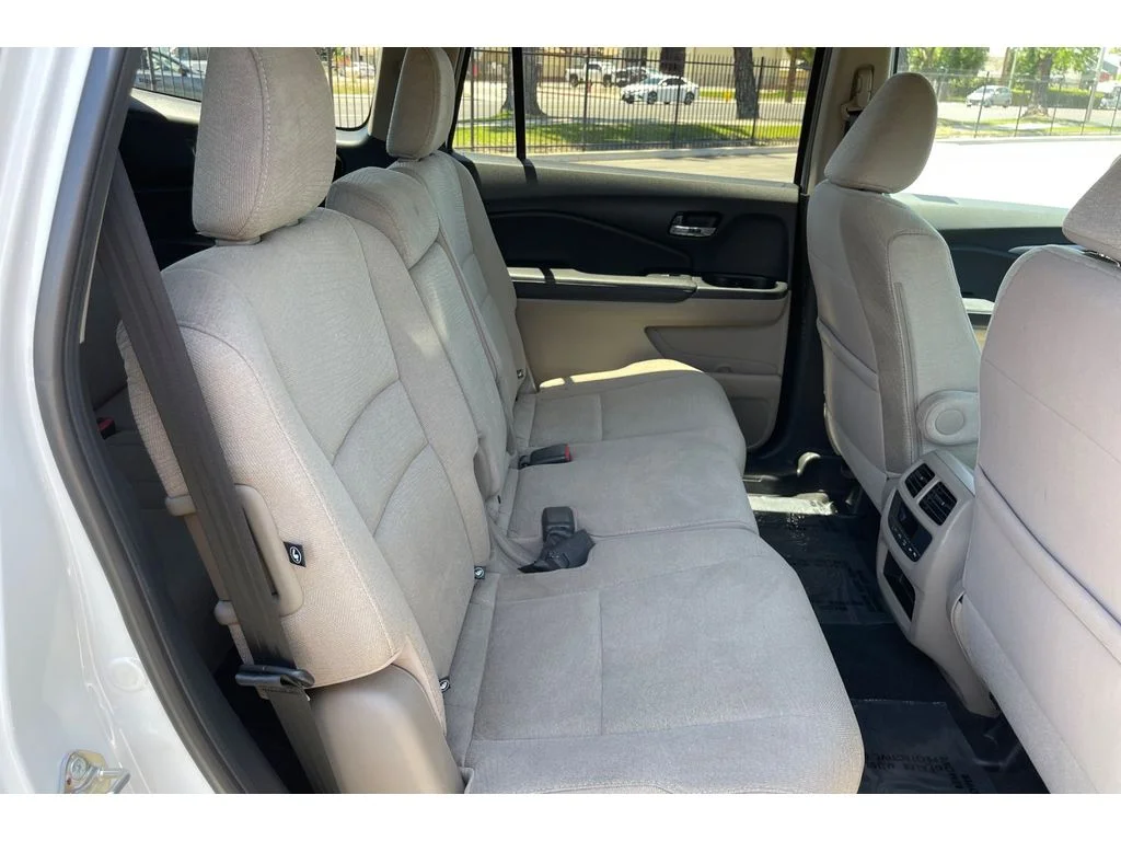 Certified Used 2018 White Diamond Pearl Honda EX image 19