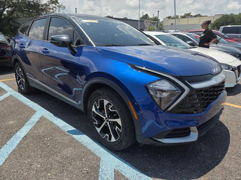 Used 2023 Blue Kia EX image 3