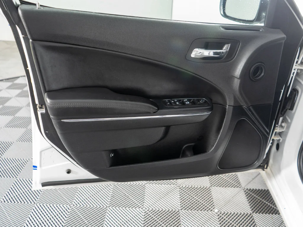 2014 Dodge Charger SE - Photo 20