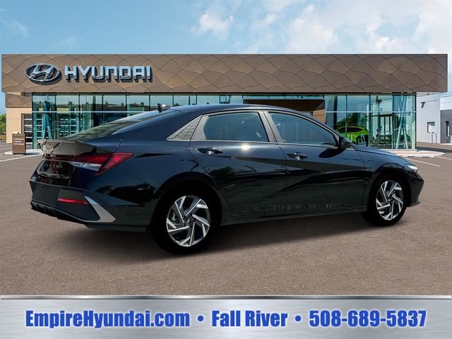 2025 Hyundai Elantra SEL - Photo 8