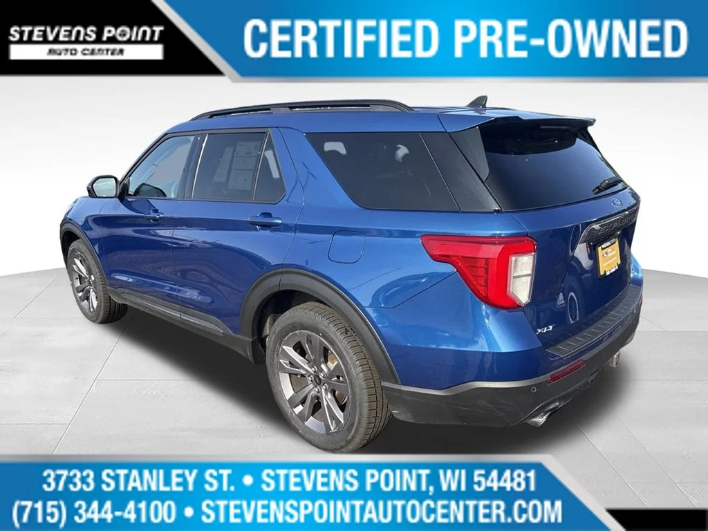 Used 2023 Atlas Blue Metallic Ford XLT image 4