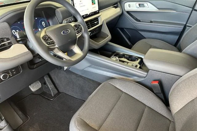 New 2026 Space White Metallic Ford Active 100A image 10