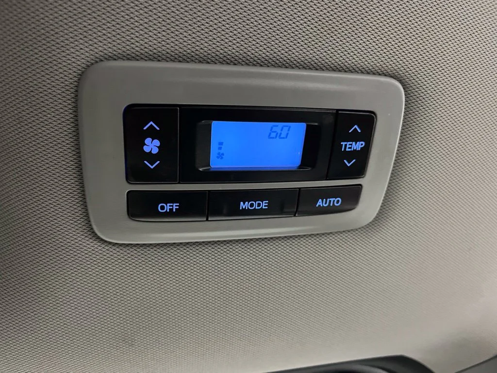 Used 2018 Blizzard Pearl Toyota XLE image 30