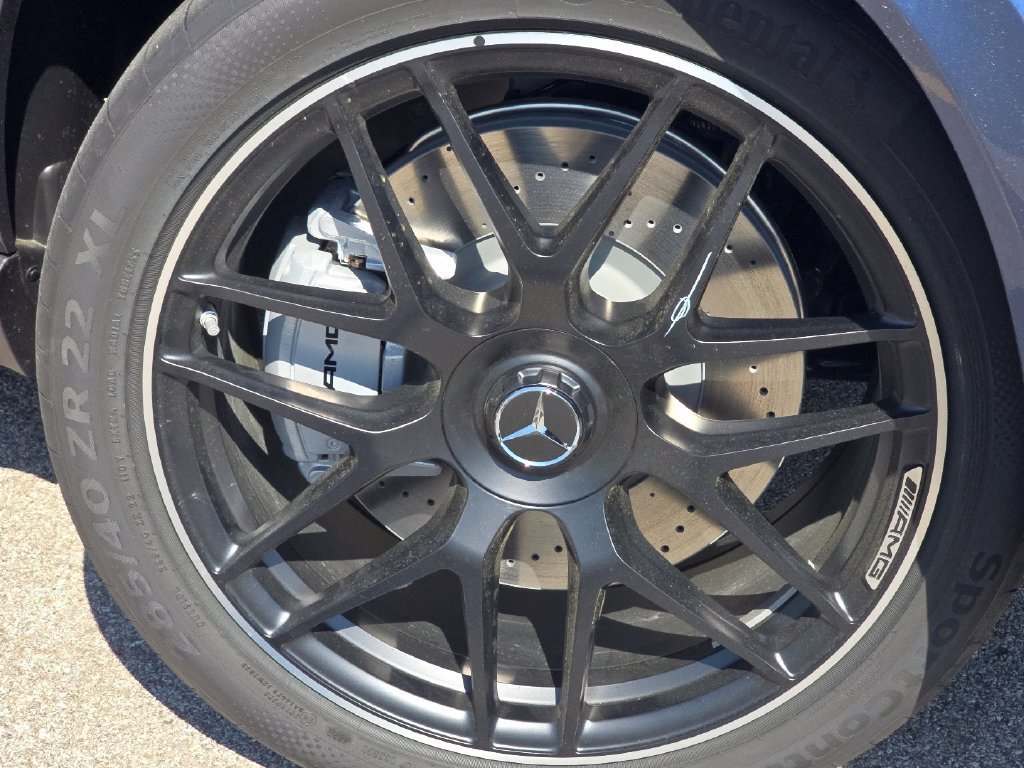 New 2026 Twilight Blue Metallic Mercedes-Benz GLE 53 AMG® image 50