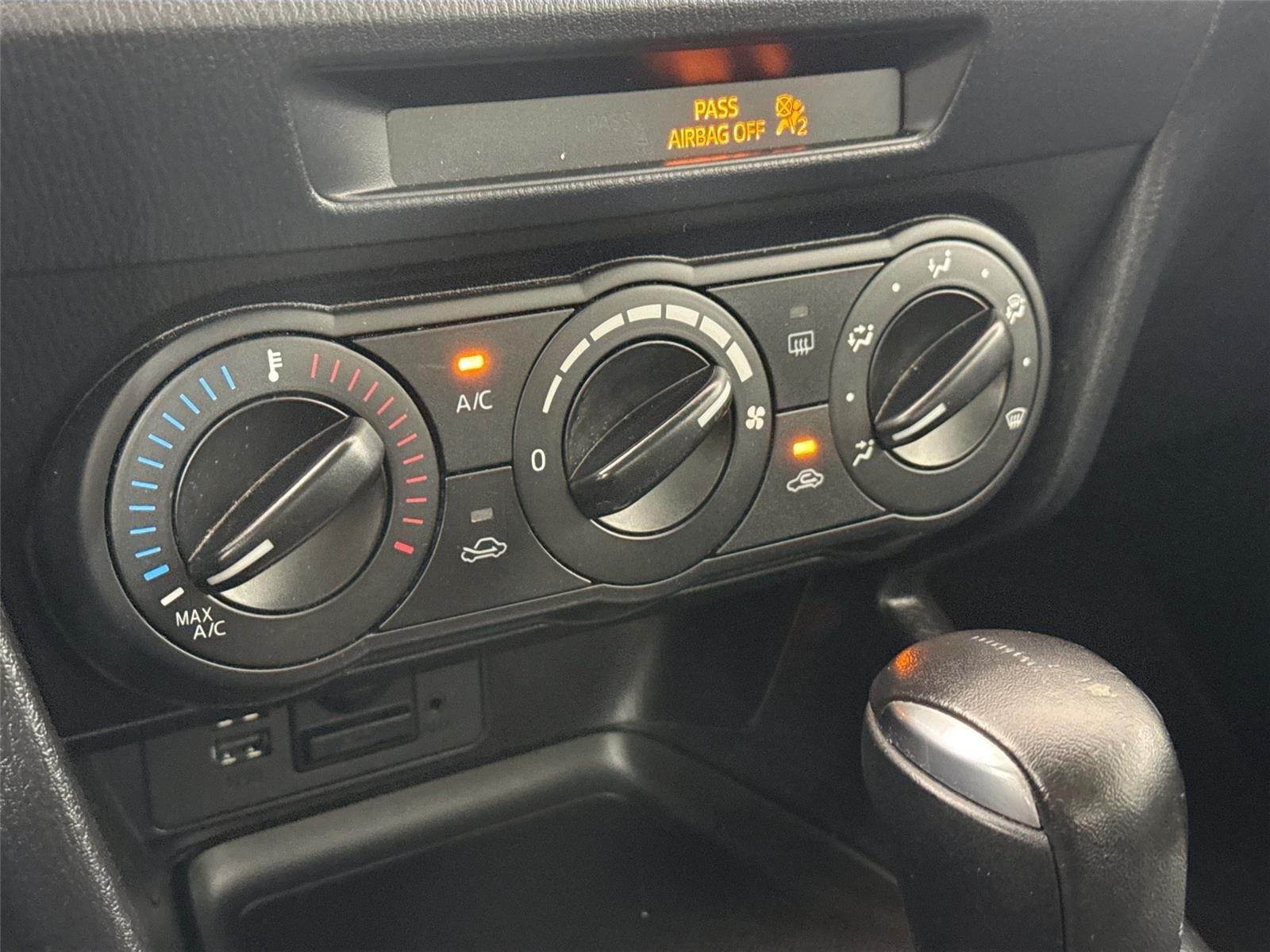 Used 2015 Meteor Gray Mica Mazda i Sport image 22
