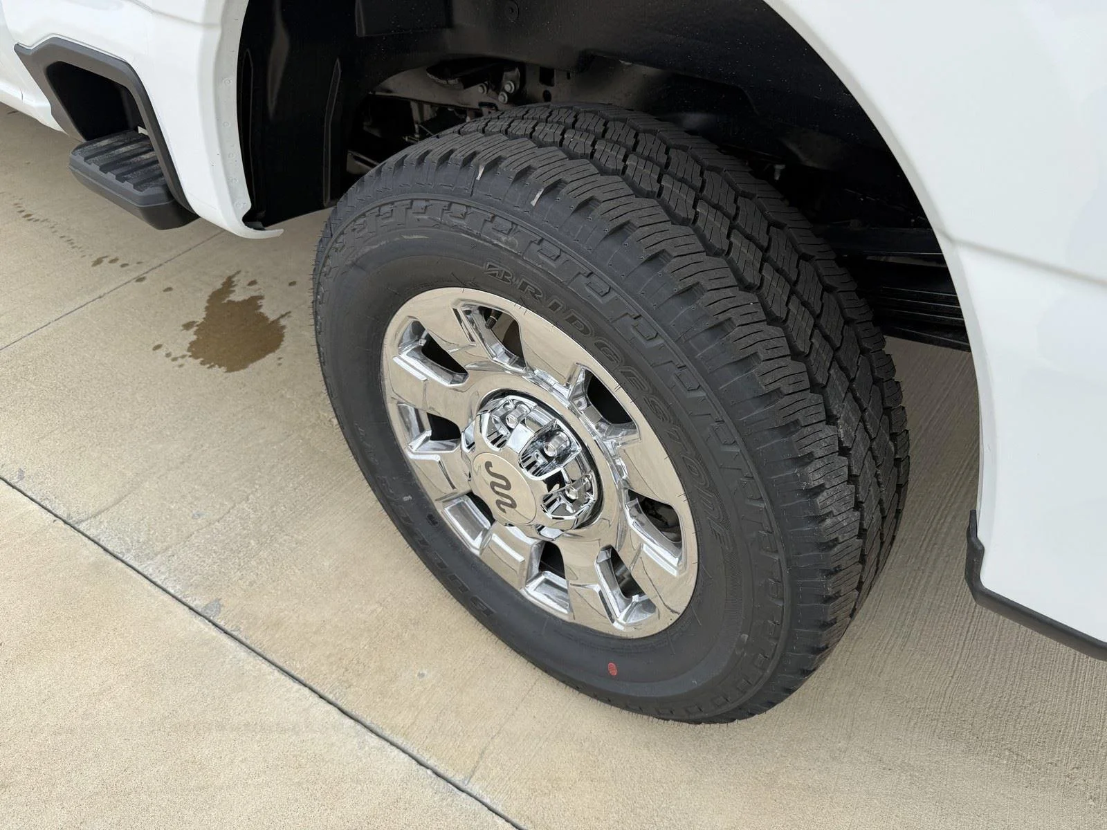 New 2026 Oxford White Ford King Ranch image 6