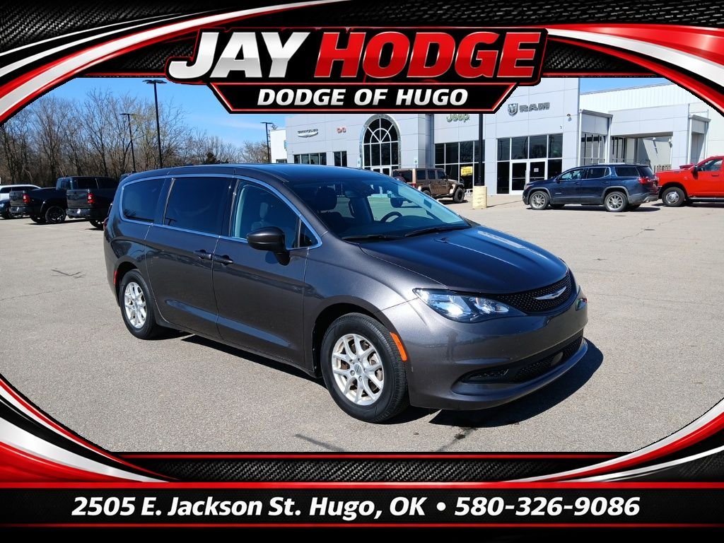 2023 Chrysler Voyager LX