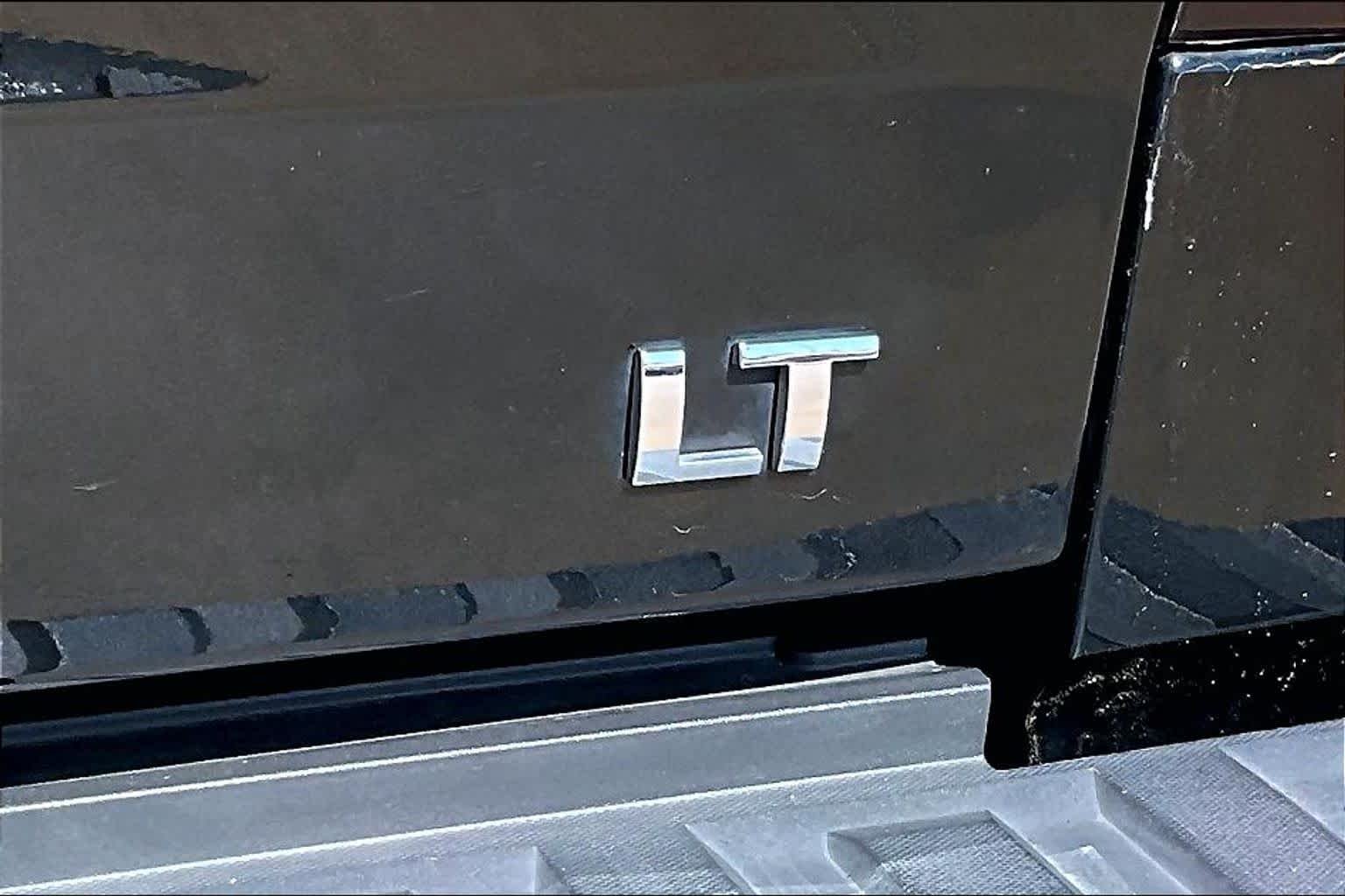Used 2018 Black Chevrolet LT image 29
