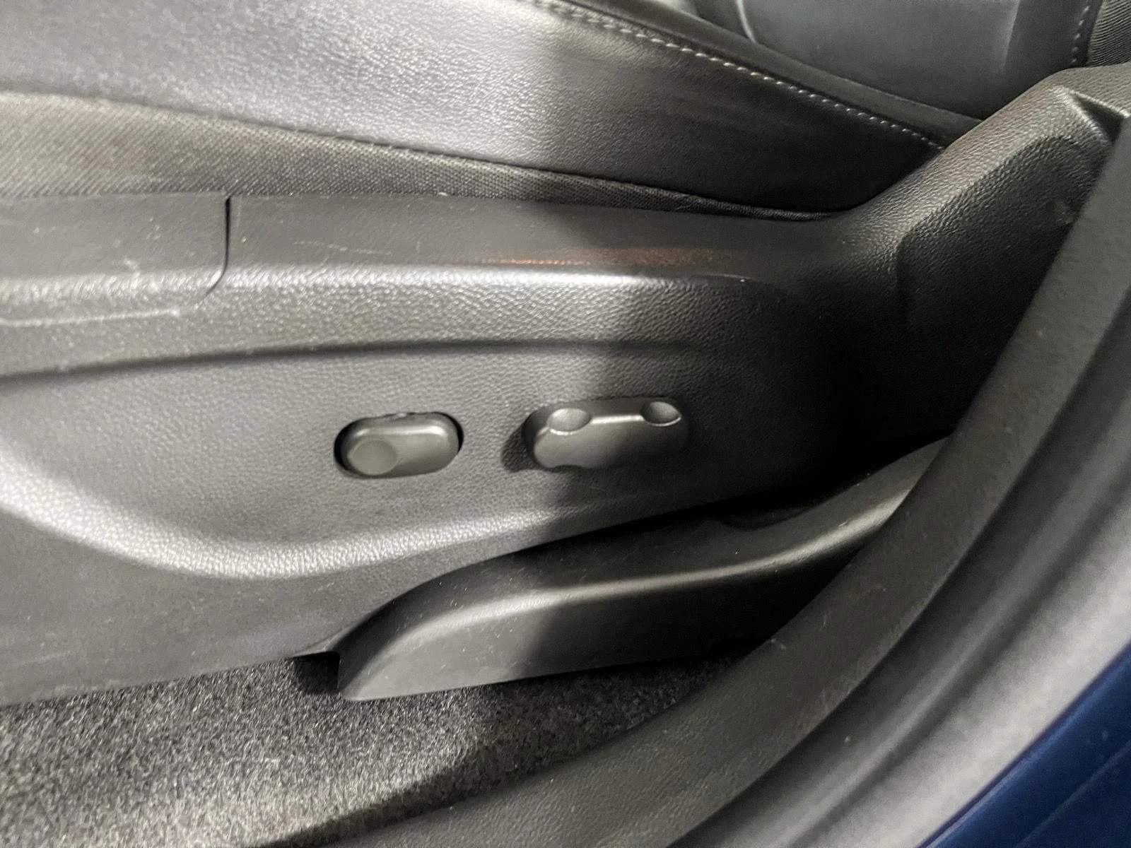 Used 2019 Deep Azure Metallic Buick Preferred image 14