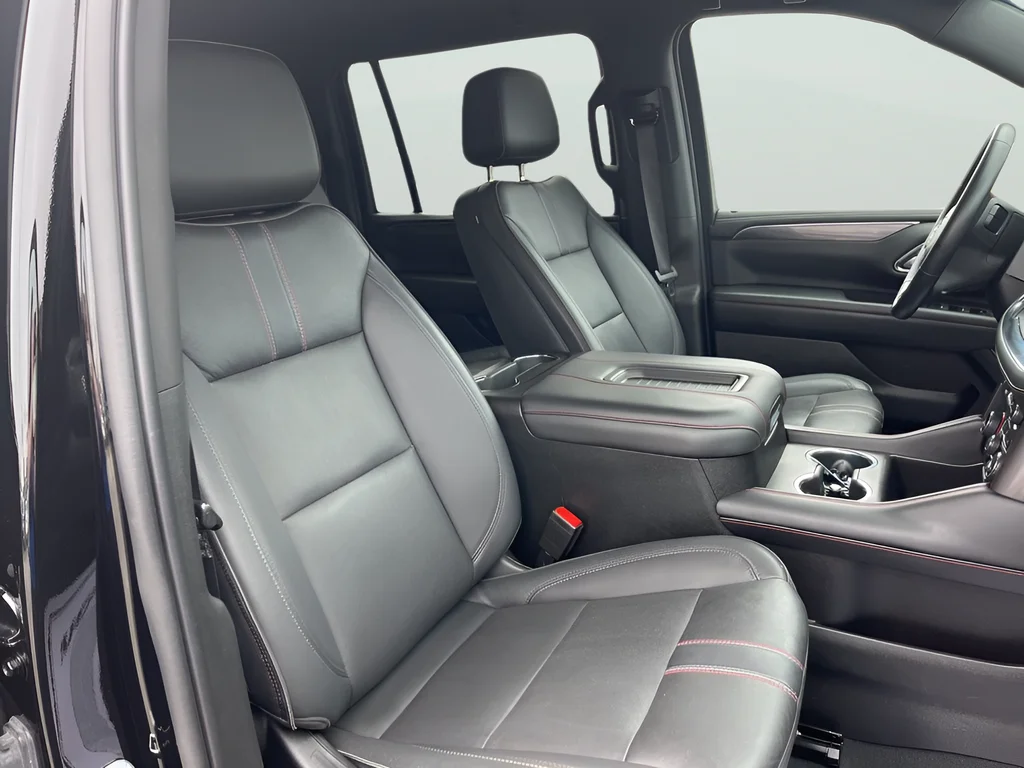 2023 Chevrolet Suburban RST - Photo 15