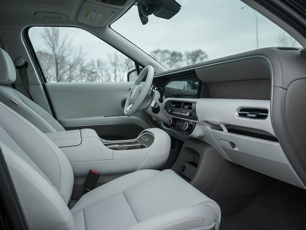 New 2026 Creamy White Pearl Hyundai SEL Premium 7P AWD image 11