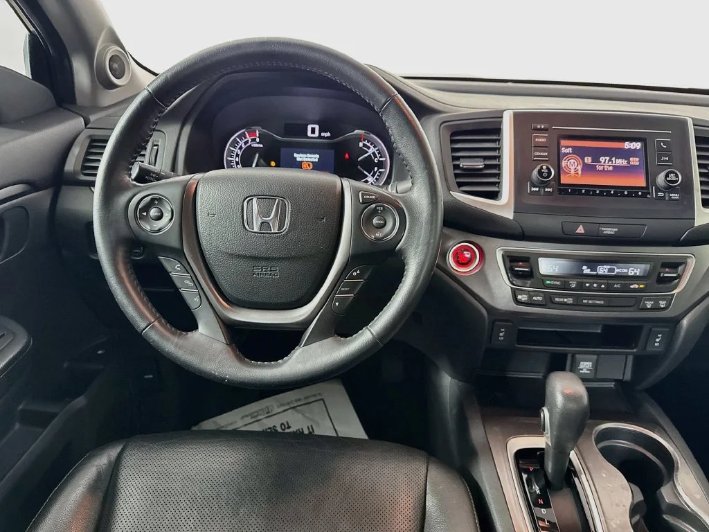 Used 2017 Gray Honda RTL image 26