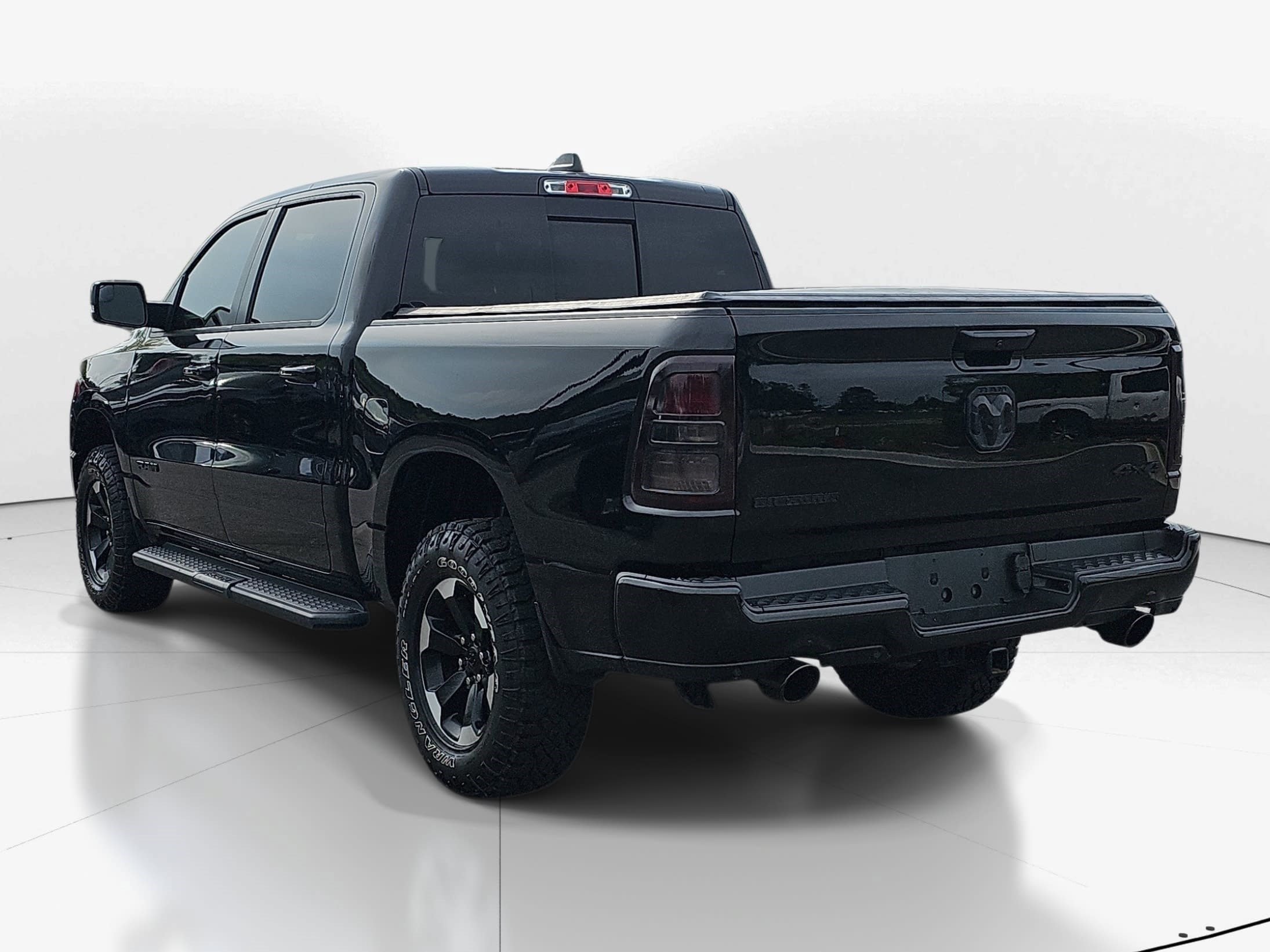 Used 2022 Diamond Black Crystal Pearlcoat Ram Big Horn image 4
