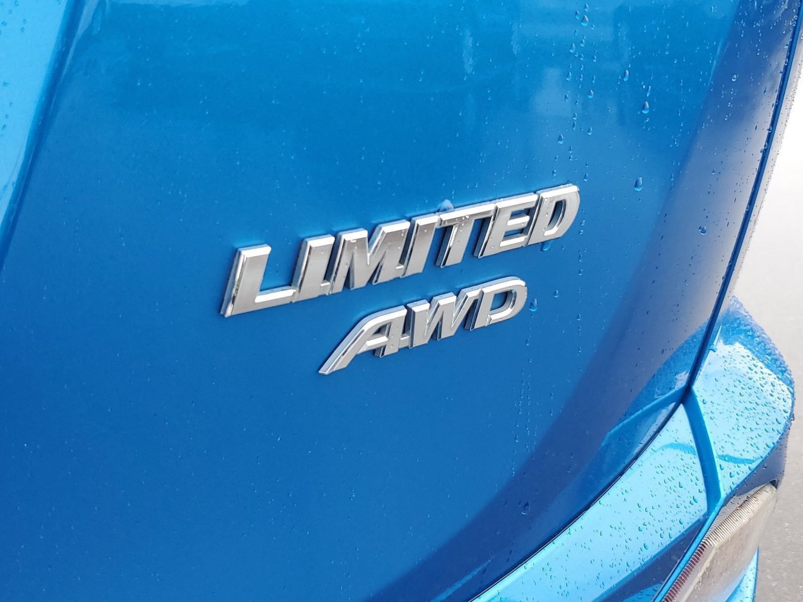 2018 Toyota RAV4 Limited - Photo 7