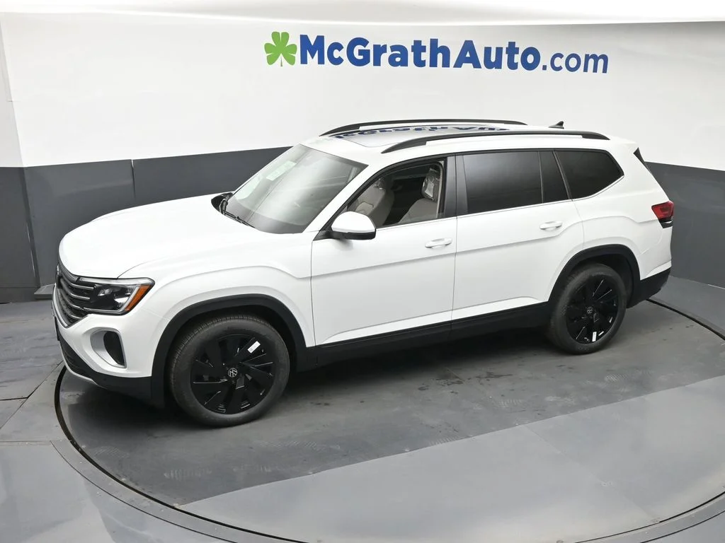 New 2026 White/off-white Volkswagen 2.0T SE w/Technology image 20