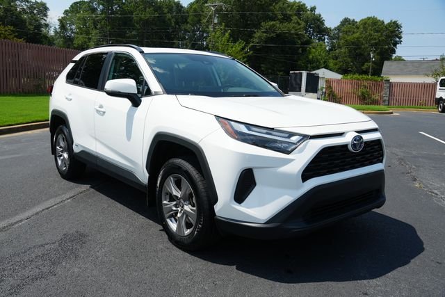 Used 2024 White Toyota XLE image 1