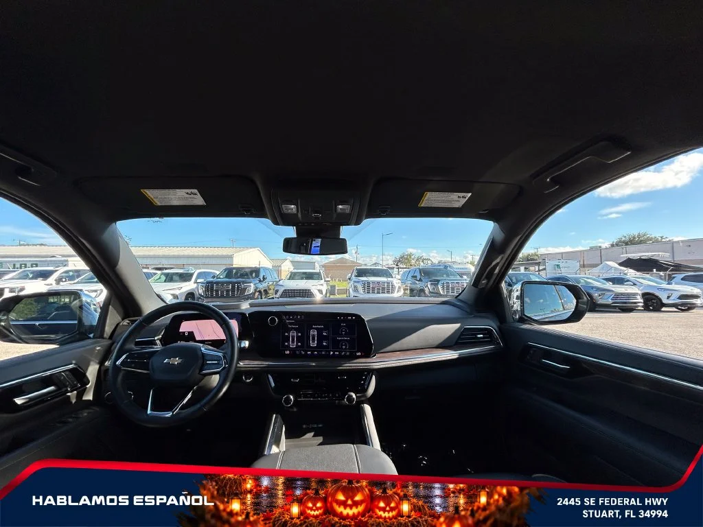 Used 2025 Dark Ash Metallic Chevrolet Premier image 15