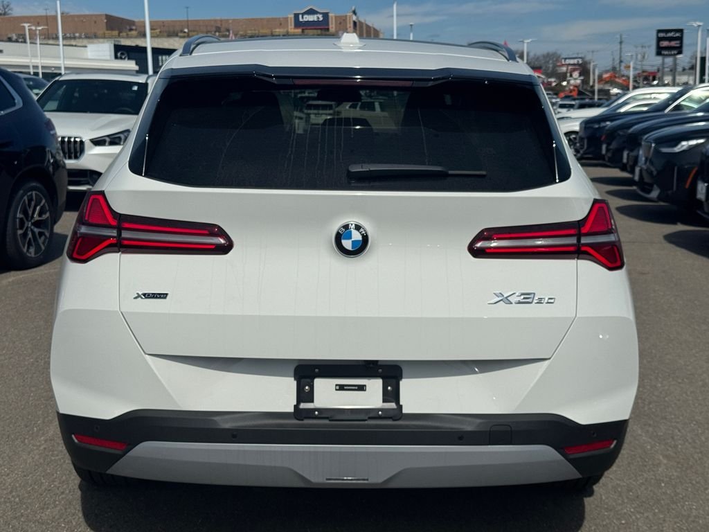 New 2026 Alpine White BMW 30 xDrive image 4