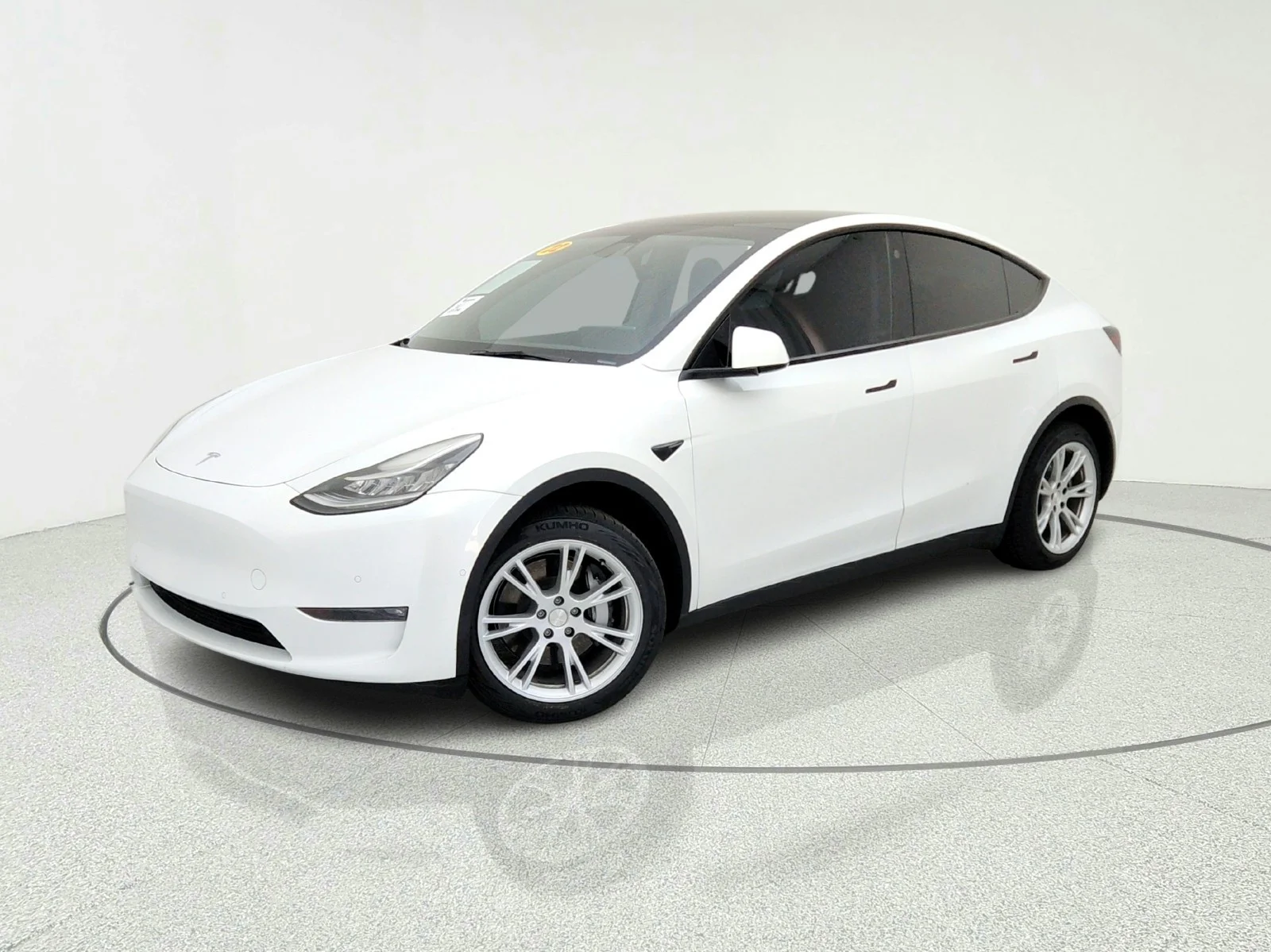 2022 Tesla Model Y Long Range Dual Motor All-Wheel Drive's photo
