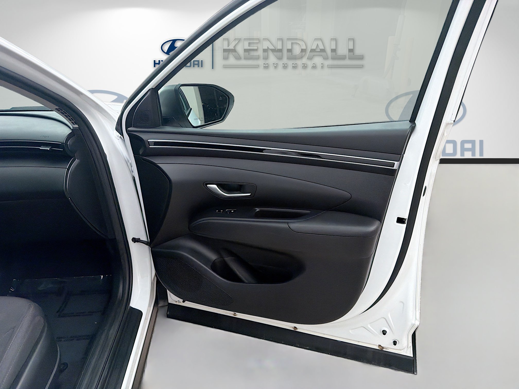 Used 2024 White Pearl Hyundai SE image 30