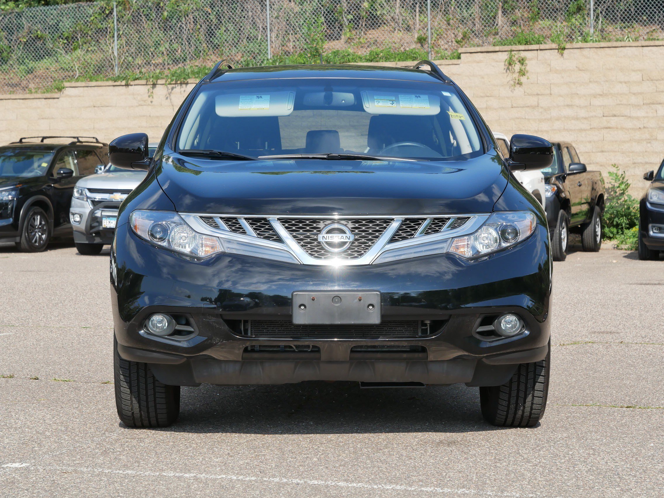 Used 2014 Super Black Nissan SV image 2