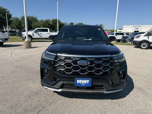 Used 2025 Black Metallic Ford Platinum image 2