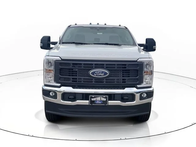 New 2026 Oxford White Ford XL image 2