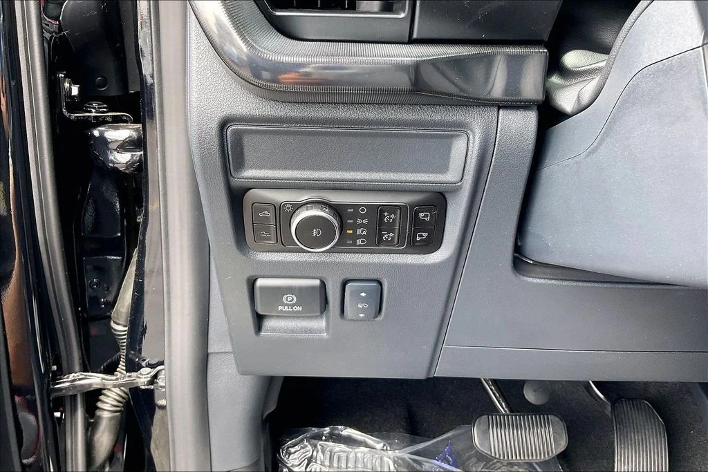 New 2026 Agate Black Metallic Ford Raptor® image 36