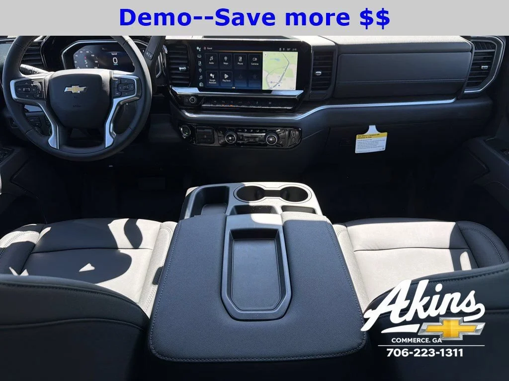 New 2026 Summit White Chevrolet LT image 19