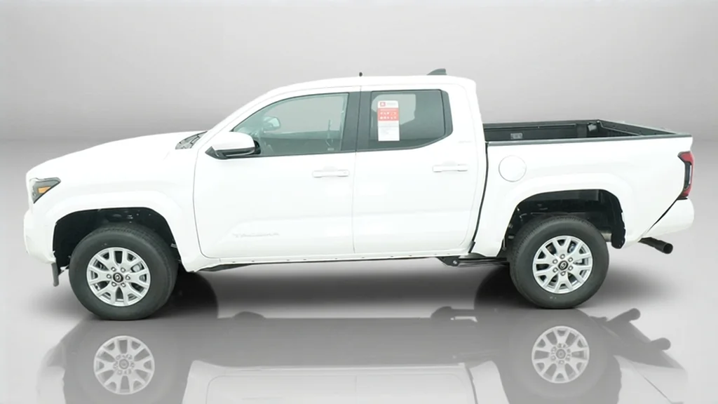 New 2026 Ice Cap Toyota SR5 image 2