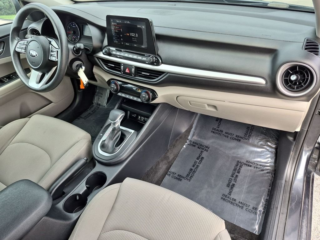 Used 2019 Gray Kia LXS image 27