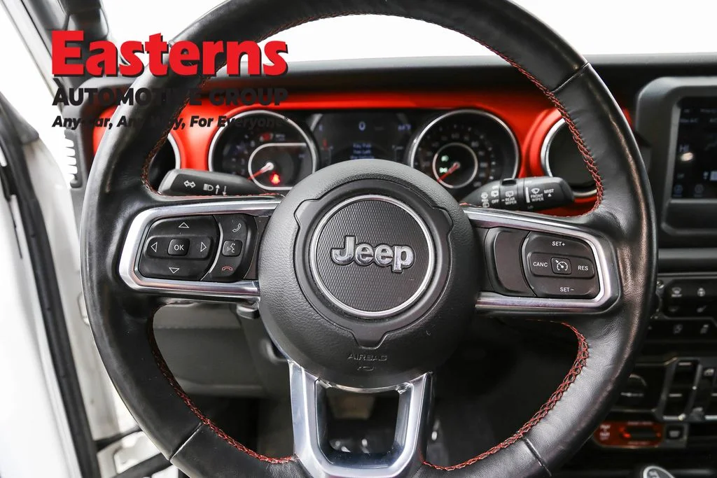 Used 2020 White Jeep Unlimited Rubicon image 10