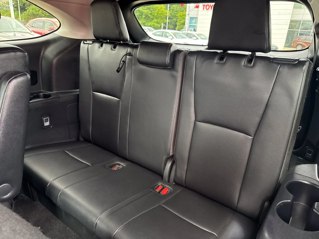 Used 2025 Silver Toyota XLE image 41