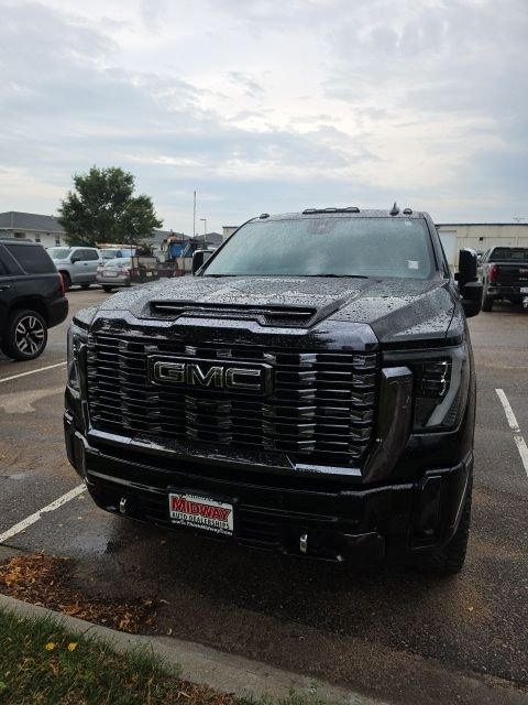 Used 2024 Black GMC Denali Ultimate image 2
