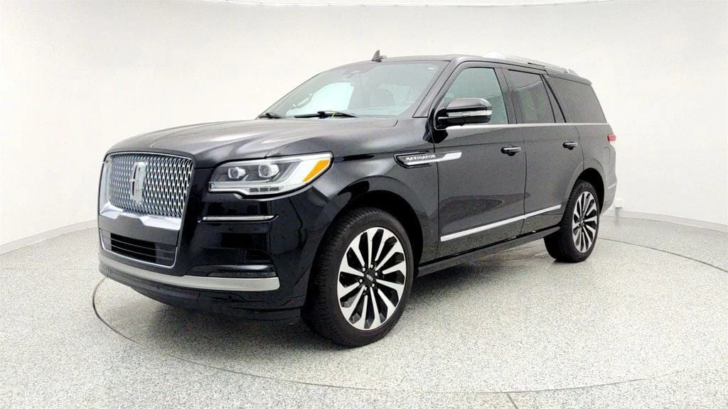 2023 Lincoln Navigator Reserve 4WD's photo