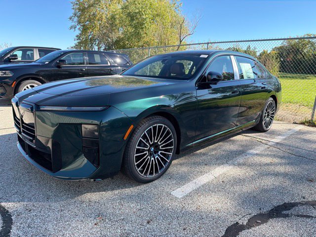 New 2027 Vancouver Green Metallic BMW 740i xDrive image 1