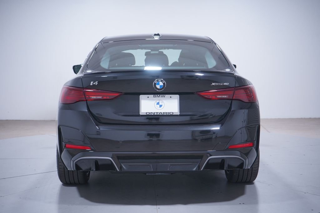 New 2026 Black Sapphire Metallic BMW xDrive40 image 5