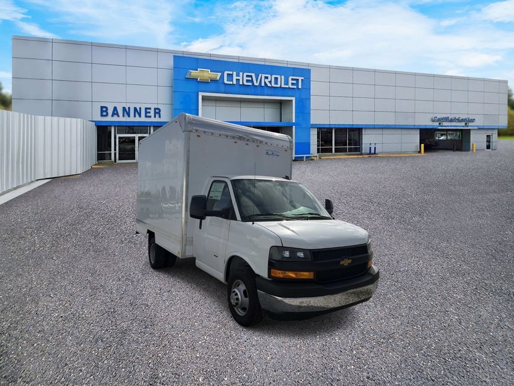 2026 Chevrolet Express 3500 1WT