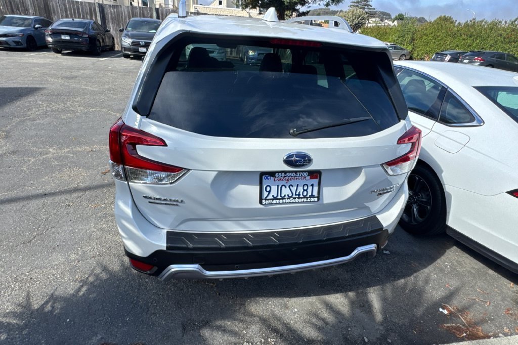 Used 2023 Crystal White Pearl Subaru Touring image 6