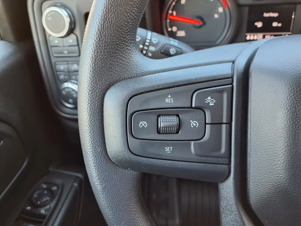 2026 GMC Sierra 3500HD Pro - Photo 9