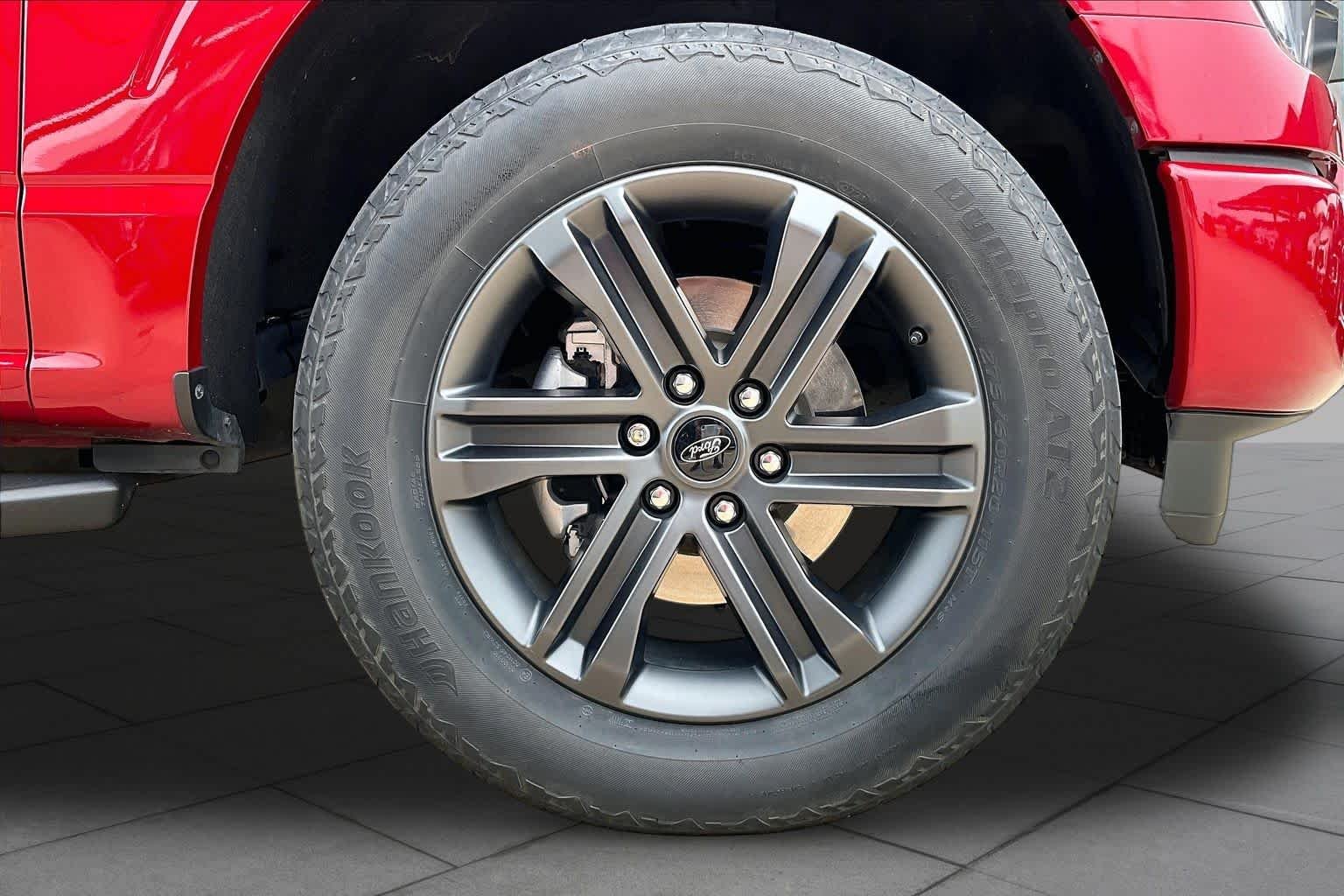 Used 2021 Rapid Red Metallic Tinted Clearcoat Ford XLT image 11
