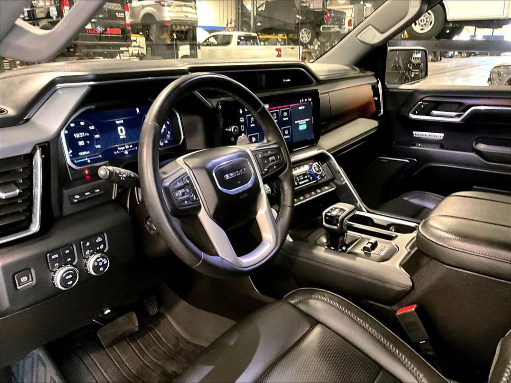 Used 2024 Black GMC Denali image 8
