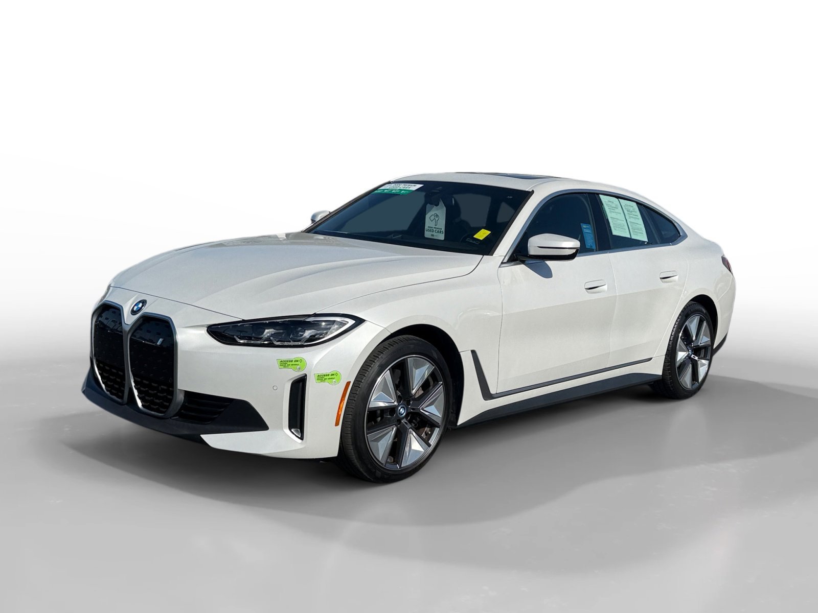 2023 BMW i4 eDrive35's photo